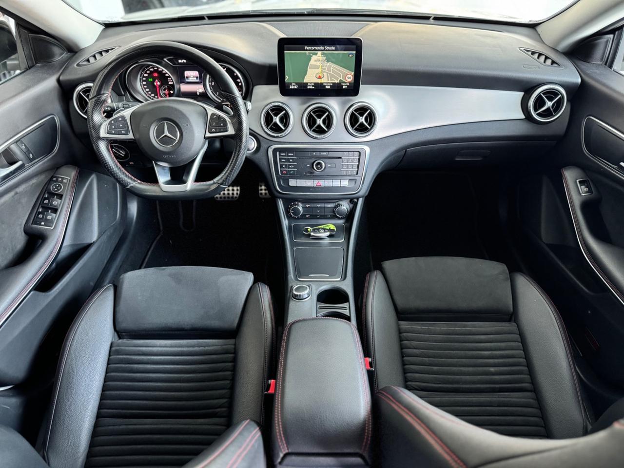 Mercedes-benz CLA 220 d 4Matic Automatic Premium AMG