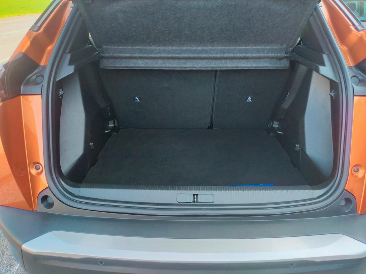 Peugeot 2008 PureTech 130 S&S Allure Pack