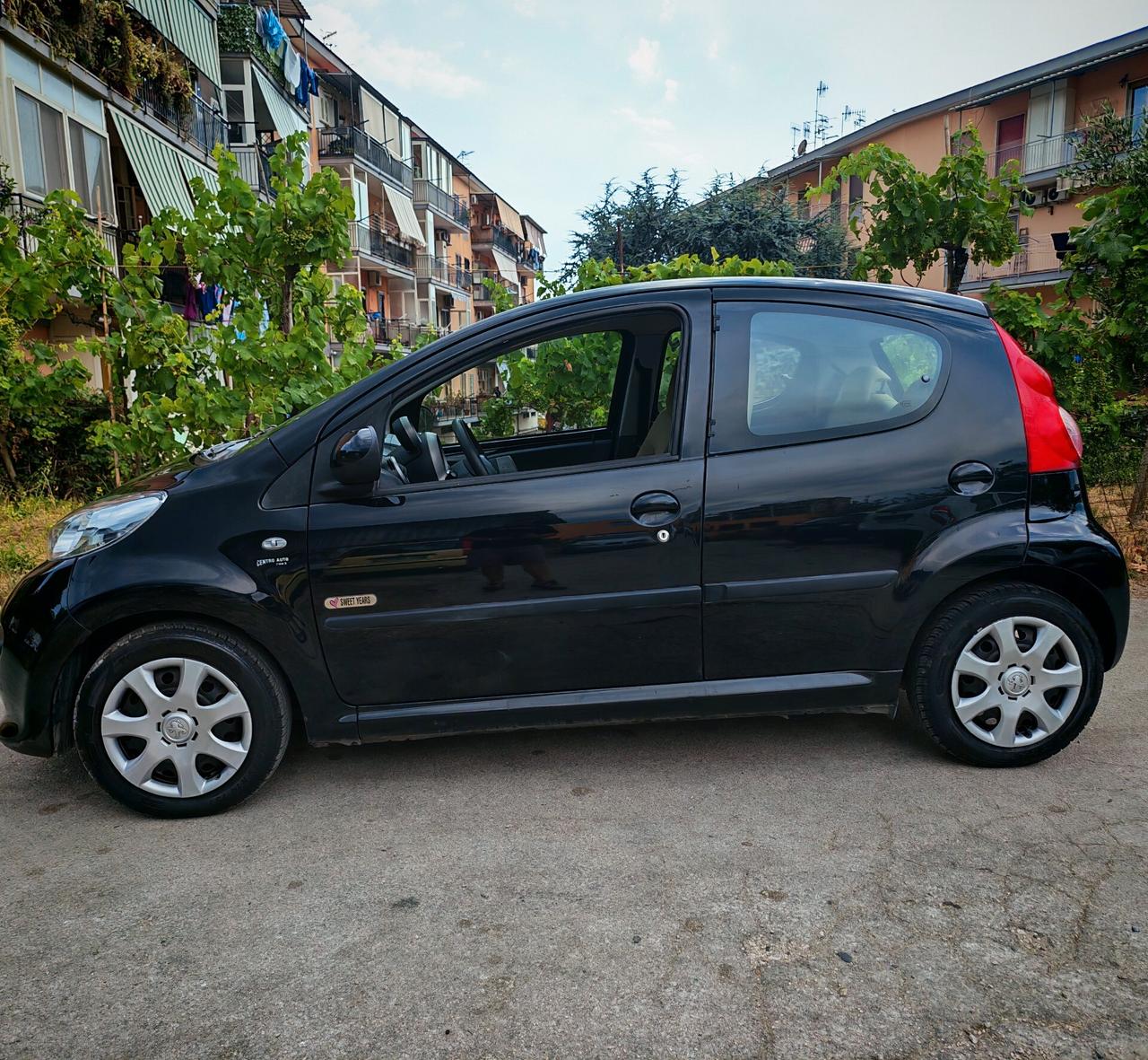 AUTOMATICA PEUGEOT 107 SWEET YEARS