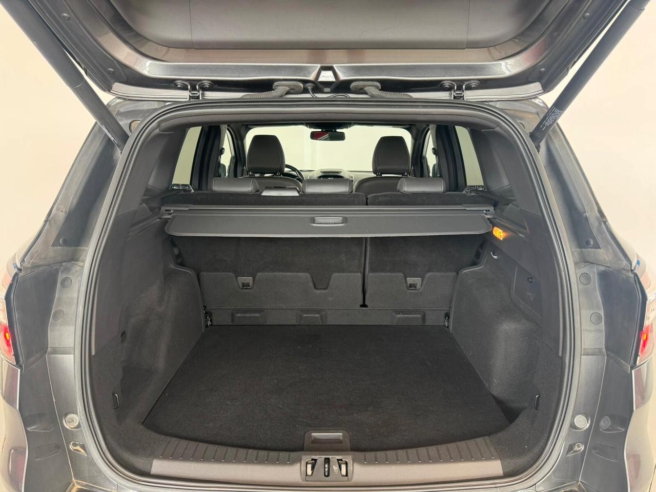 Ford Kuga 2.0 TDCI 150 CV S&S 4WD ST-Line
