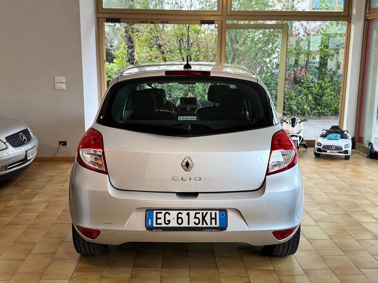 Renault Clio 1.2 16V 5 porte Live!