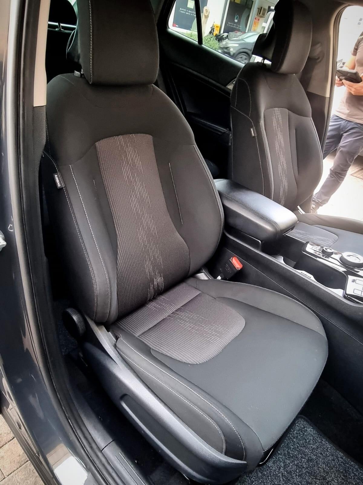 Kia Sportage 1.6 CRDI 136 CV 2WD Mild Hybrid Black Edition