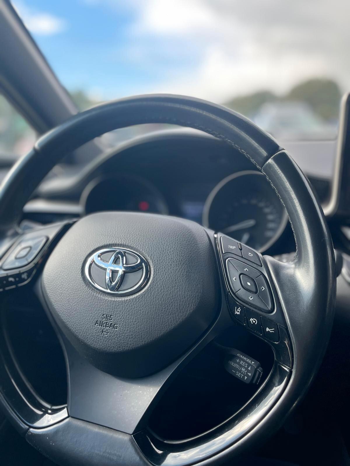 Toyota C-HR 1.8 HV Lounge