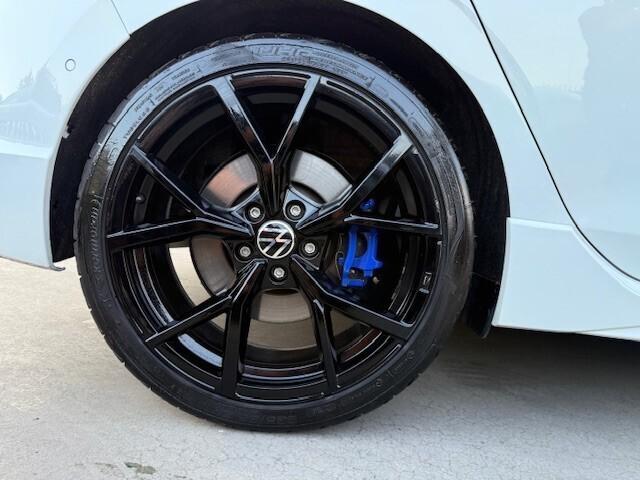 Volkswagen Golf 2.0 TSI R 4Motion
