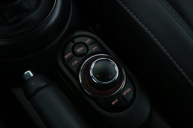 MINI Cabrio 1.5 Cooper Cabrio Premium Plus Package