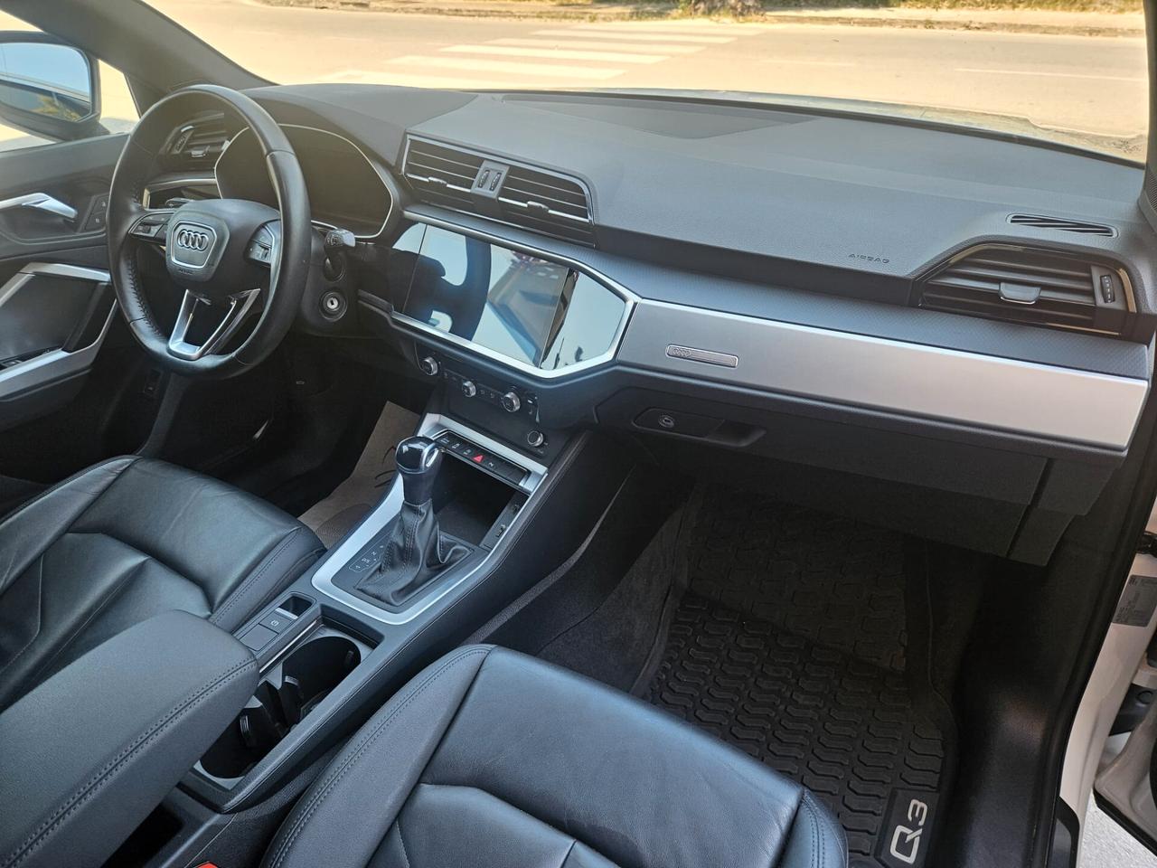 Q3 35 2.0 tdi 150cv Business Advanced s-tronic