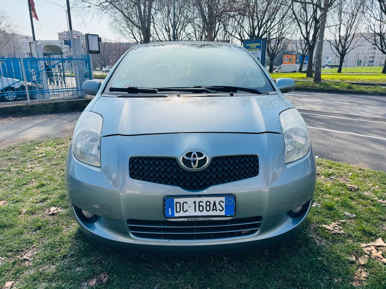 Toyota Yaris 1.3 5 porte Sol