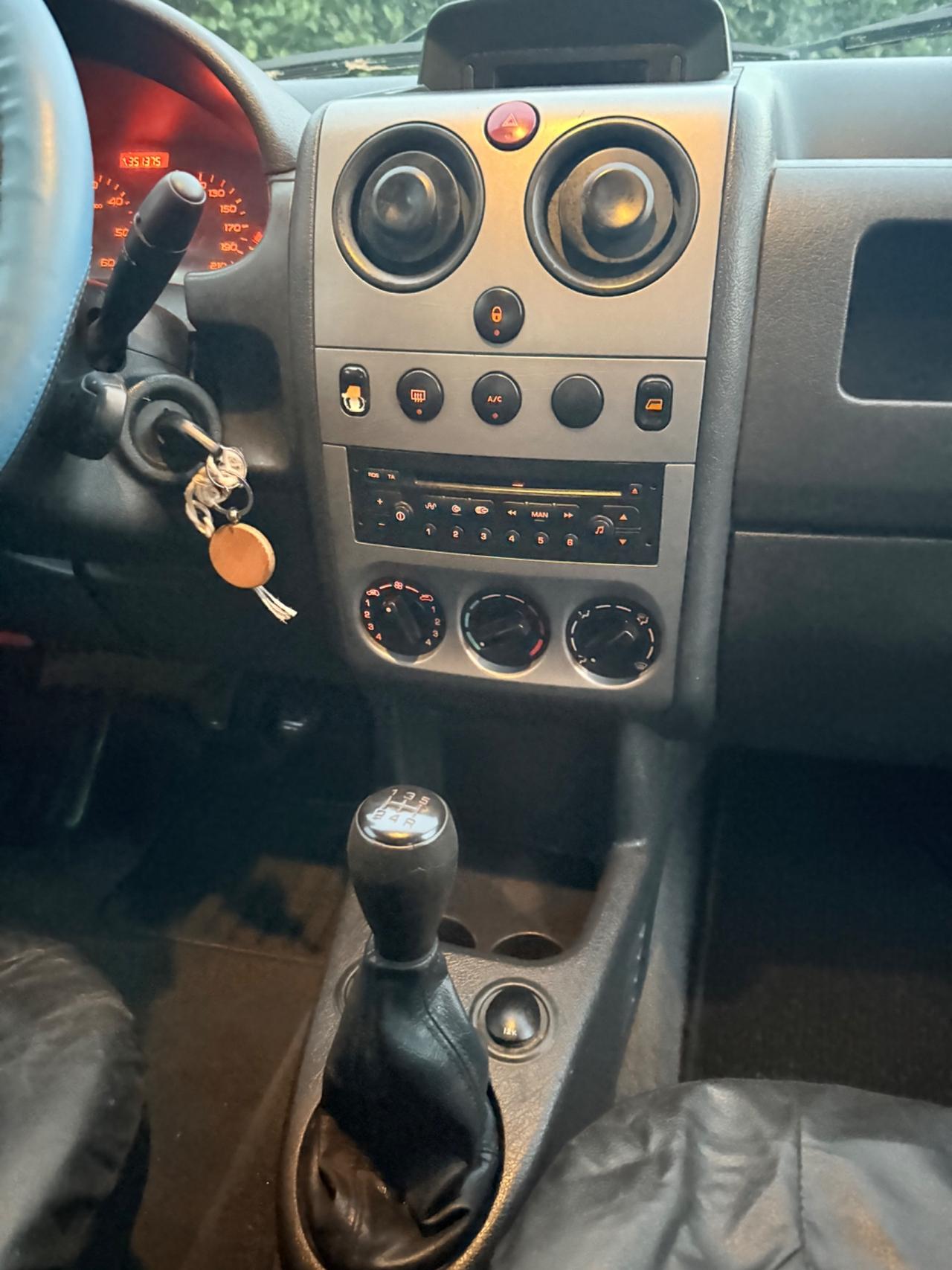 Peugeot Ranch 2.0 HDI 90CV