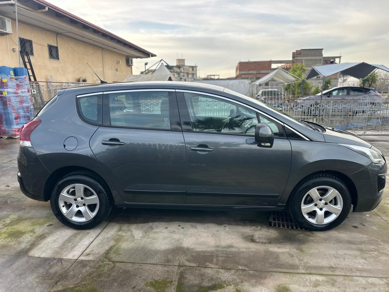 Peugeot 3008 1.6 HDi 115CV Business MY 2014