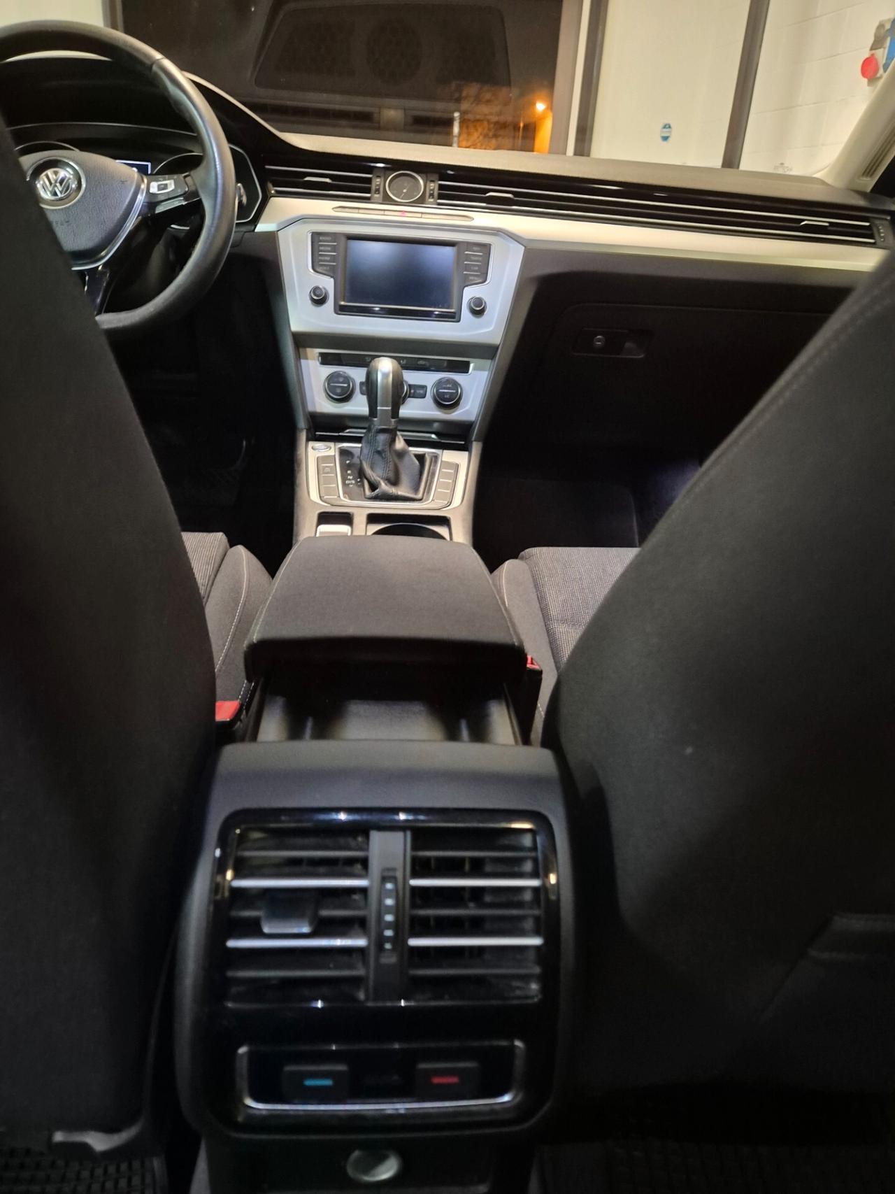 Volkswagen Passat 1.6 TDI DSG Comfortline BlueMotion Technology