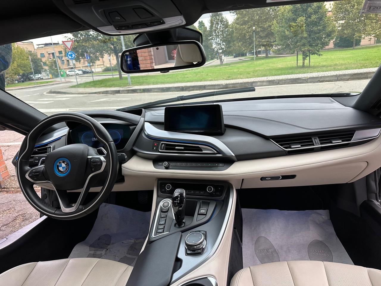 Bmw i8 BMW i8 carbonio full optional