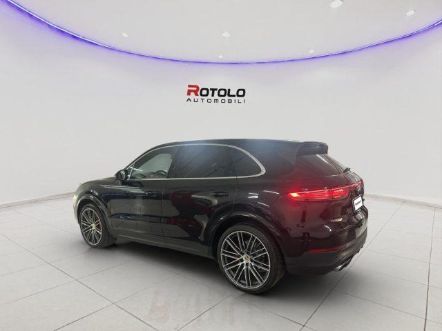 PORSCHE Cayenne 3.0 V6