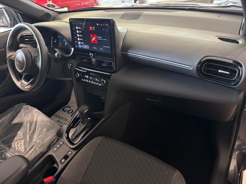 Toyota Yaris Cross 1.5h Trend fwd 130cv e-cvt Led App conn Cam 17" Neop