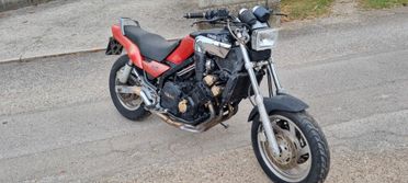 Yamaha FZX 750