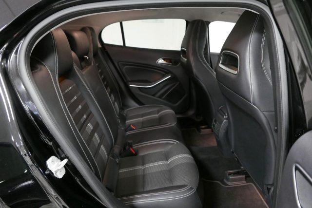 MERCEDES-BENZ GLA 200 d Automatic Sport