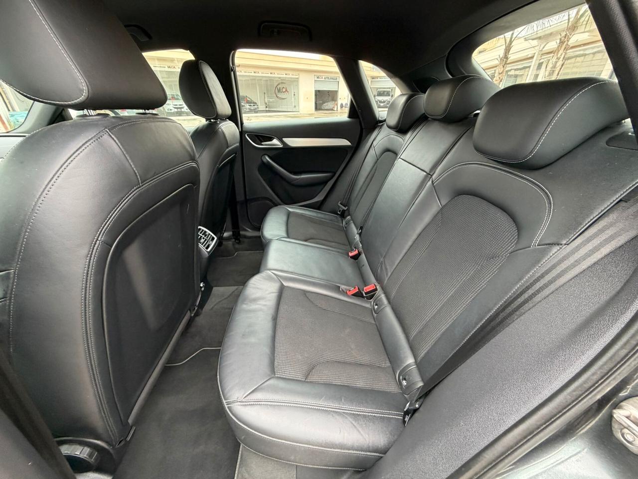 Audi Q3 2.0 TDI 120 CV S tronic Sport S-LINE