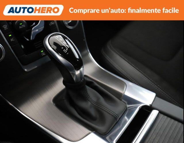 VOLVO V60 Cross Country D3 Momentum