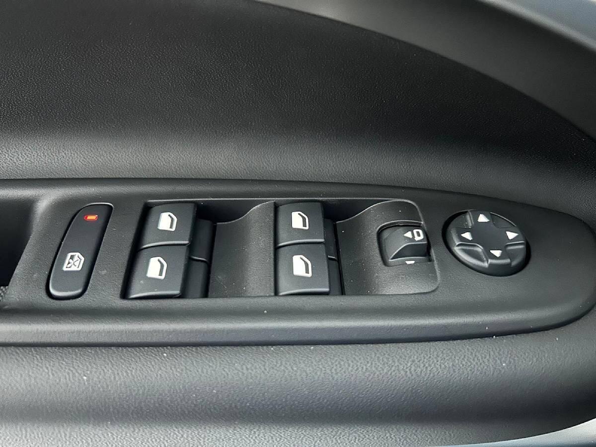 Jeep Avenger 1.2 Turbo 100 CV Summit