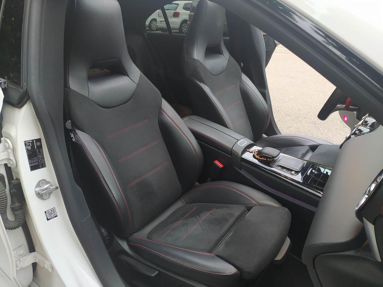 Mercedes-Benz CLA 220 Premium