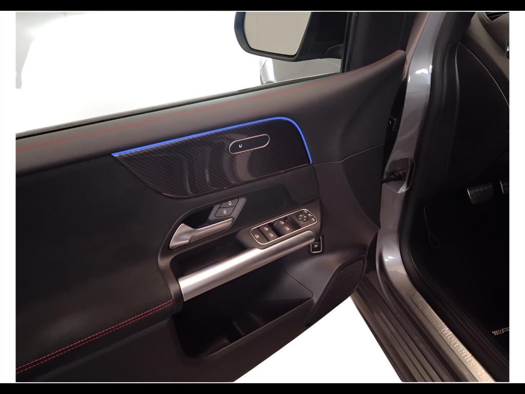 Mercedes-Benz Classe B - W247 2023 - B 180 d AMG Line Advanced Plus auto