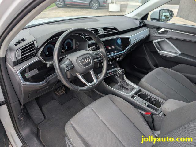 AUDI Q3 35 TDI S tronic Business