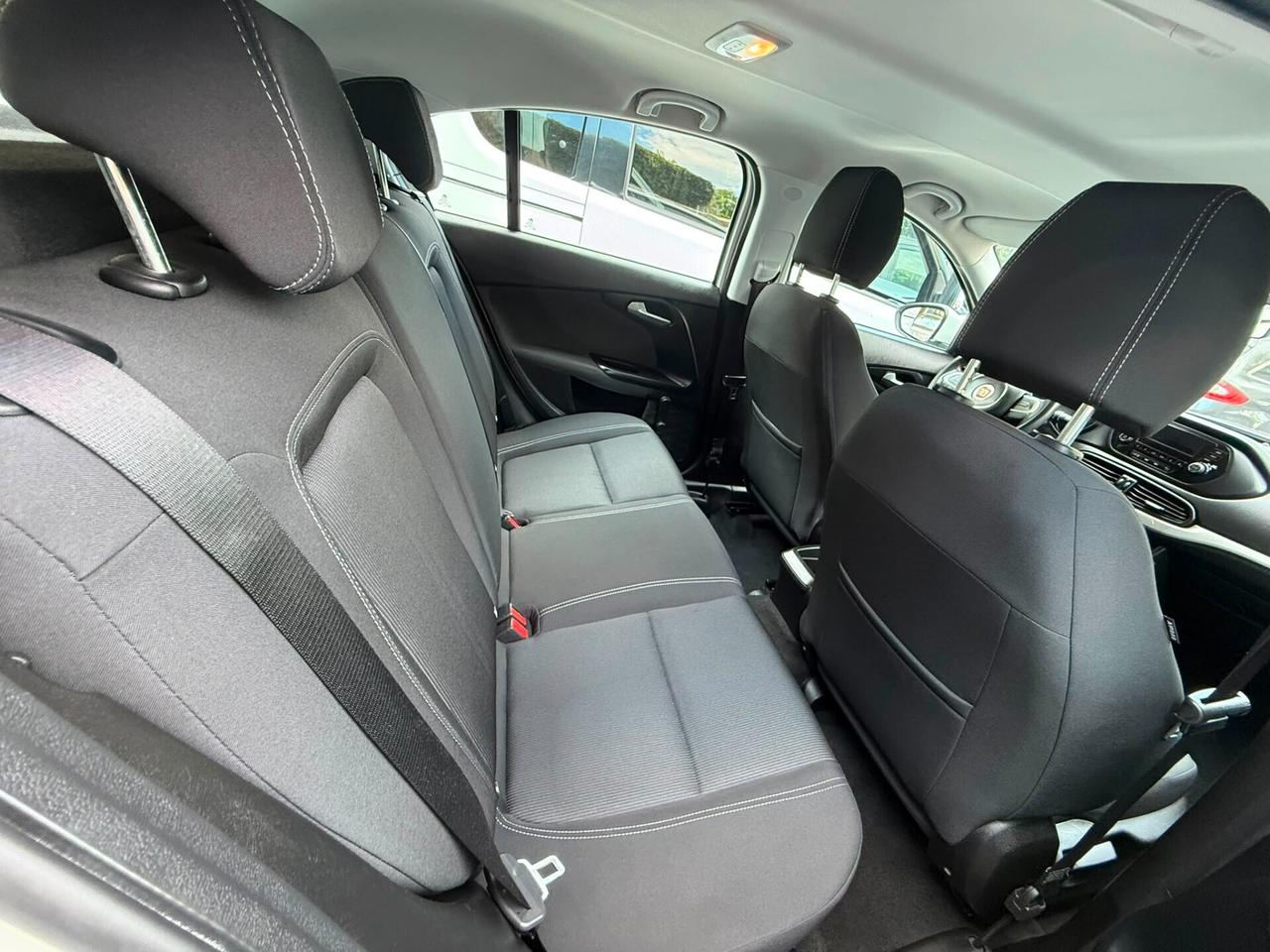 Fiat Tipo 1.6 Mjt S&S DCT 5 porte S-Design
