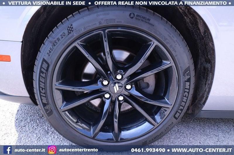 Dodge Challenger 3.6 V6 AT8 SXT *EUROPEA