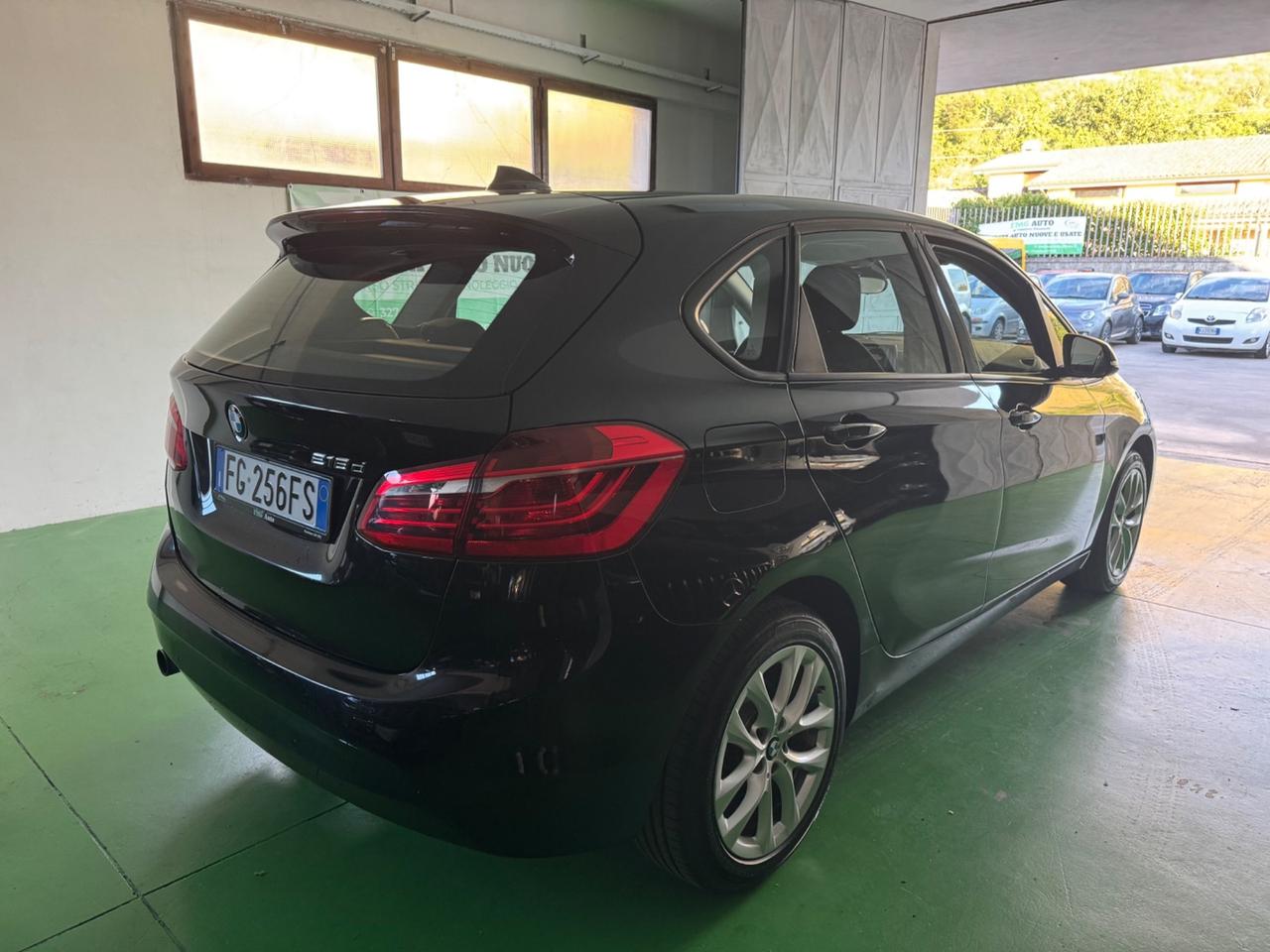 Bmw 2er Active Tourer 218d Advantage