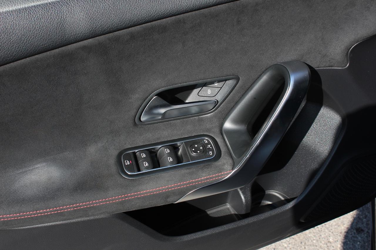 Mercedes-benz A 200 D AUTOMATIC PREMIUM AMG LINE CERCHI 19''
