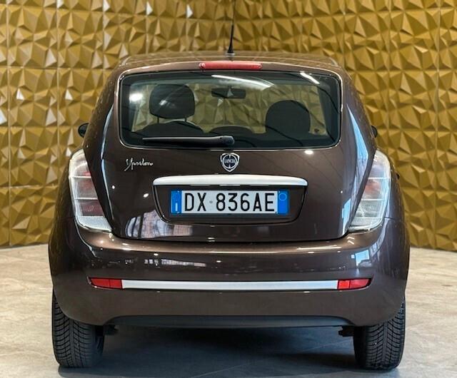 Lancia Ypsilon 1.2 Argento