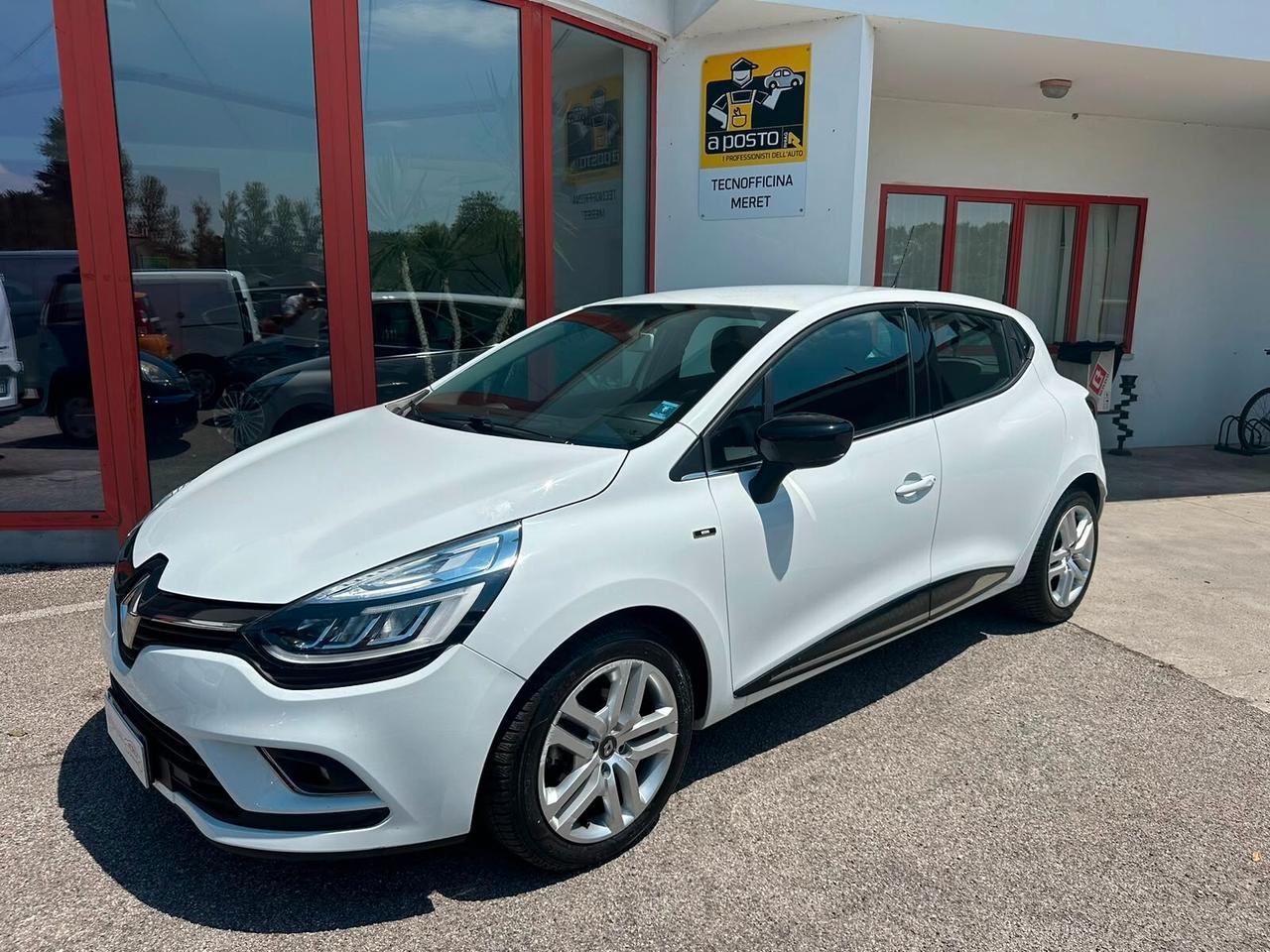 Renault Clio dCi 8V 75 CV 5 porte Moschino Intens