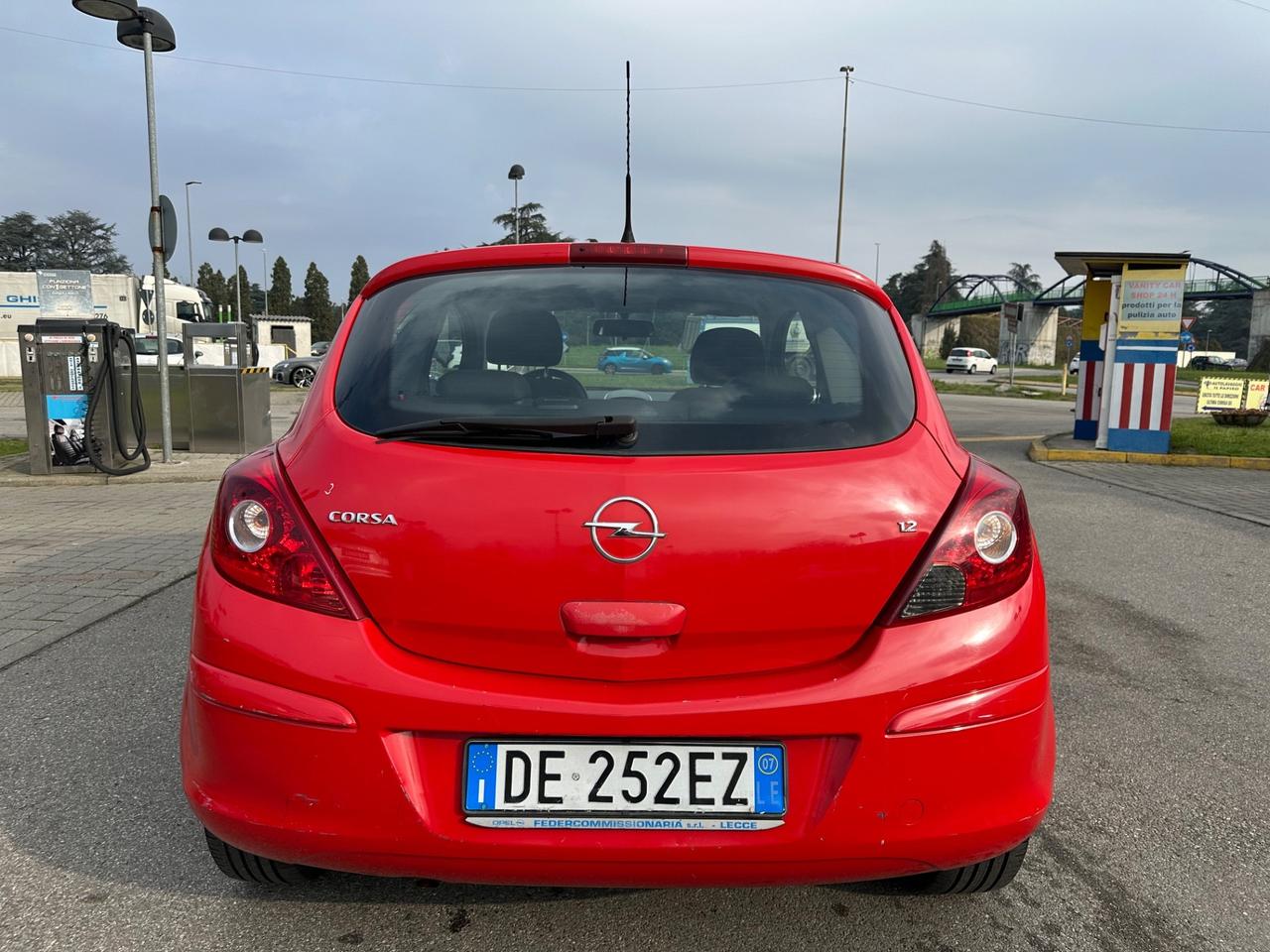 Opel Corsa 1.2 3 porte Sport