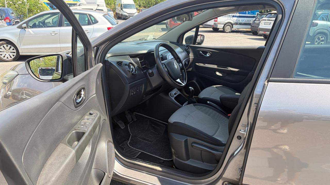 Renault Captur dCi 8V 90 CV EDC Start&Stop Energy Iconic
