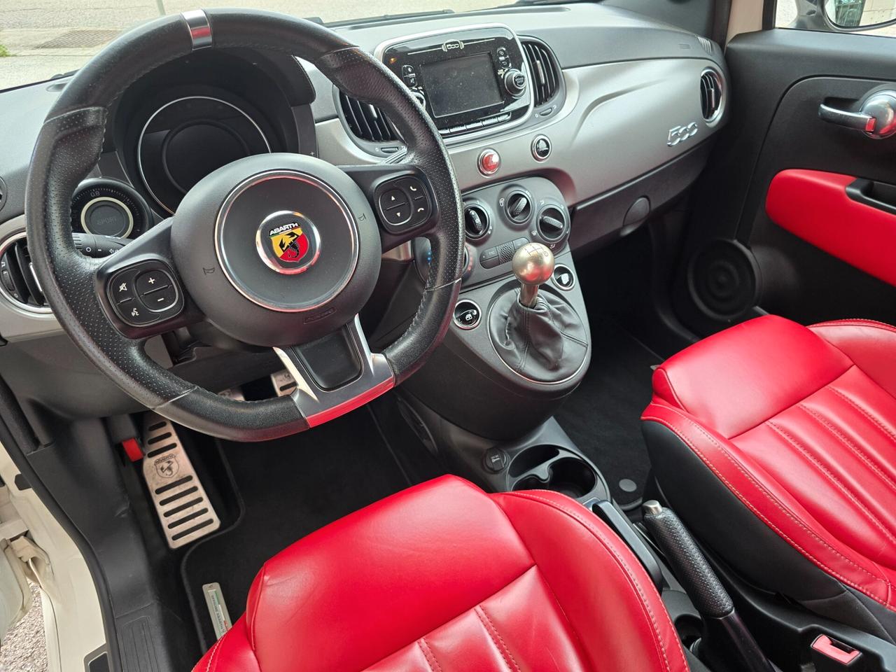 Abarth 595 1.4 Turbo T-Jet 165 CV Turismo