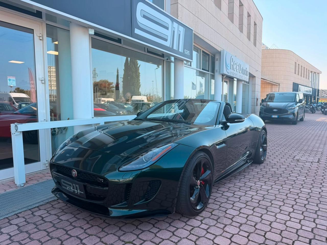 Jaguar F-Type 5.0 V8 aut. AWD Convertibile SVR