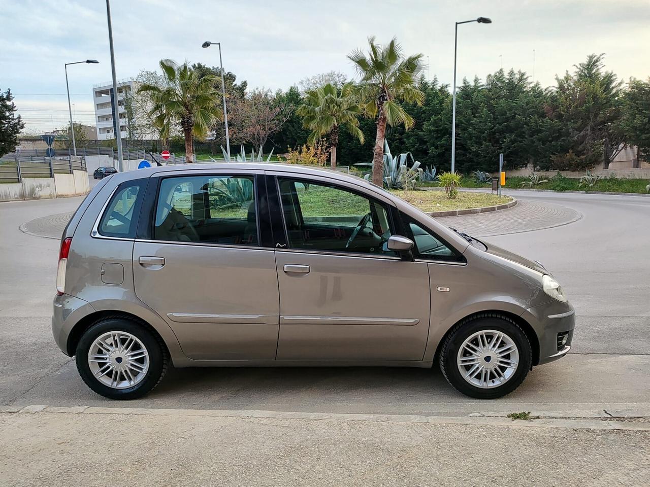 Lancia MUSA 1.4 BENZ 2009!!!