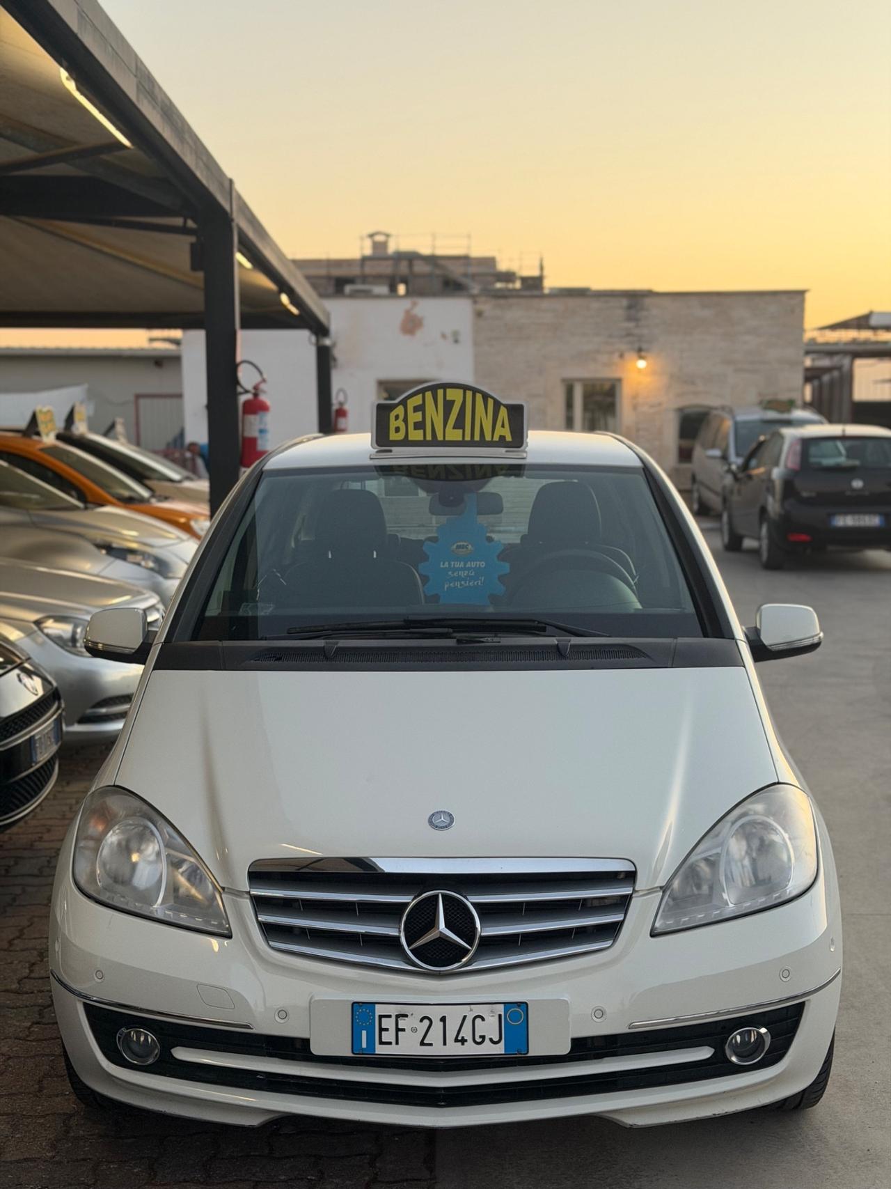 Mercedes CLASSE A 160 BENZINA 2011