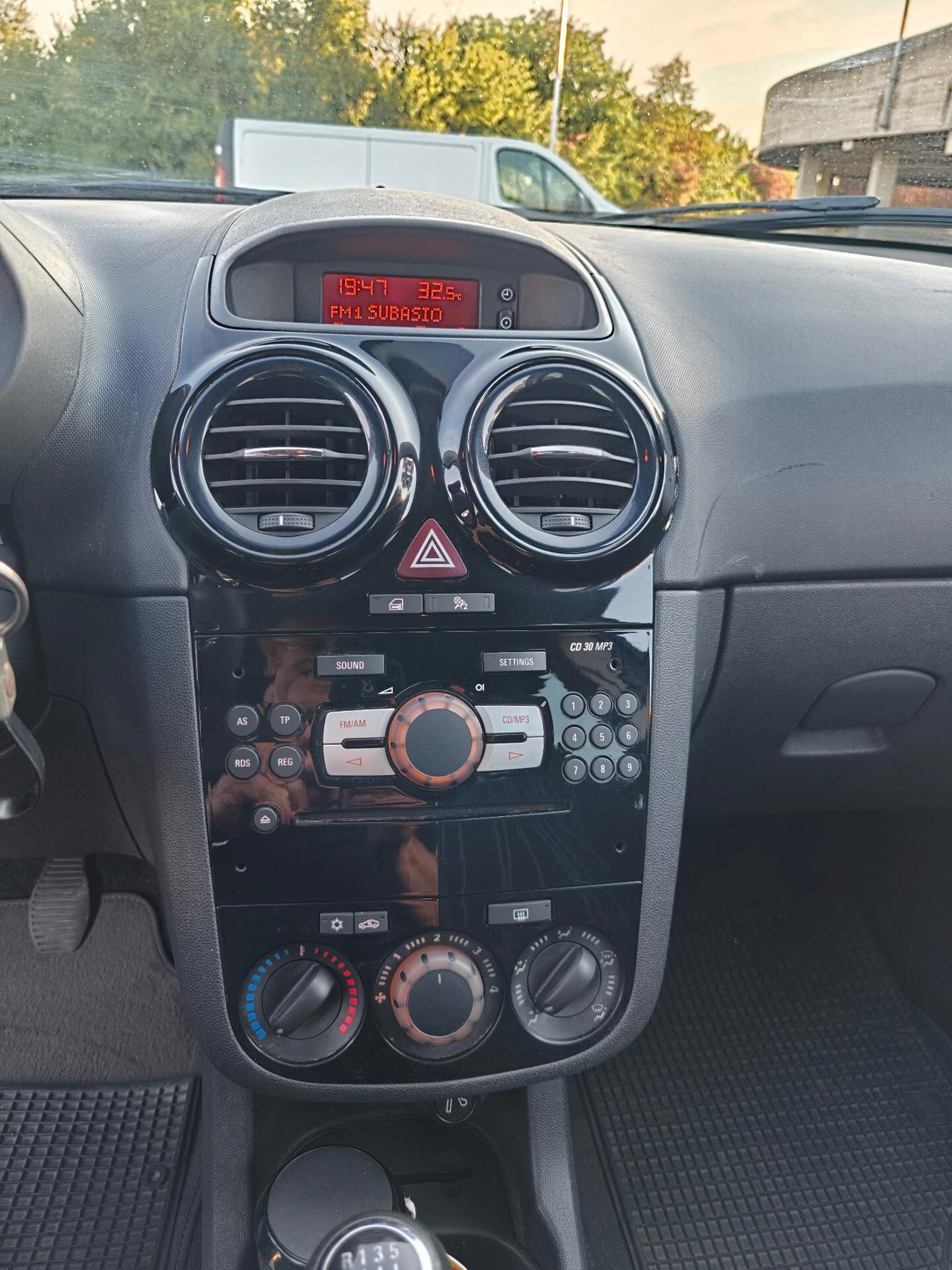 Opel Corsa 1.3 CDTI 75CV