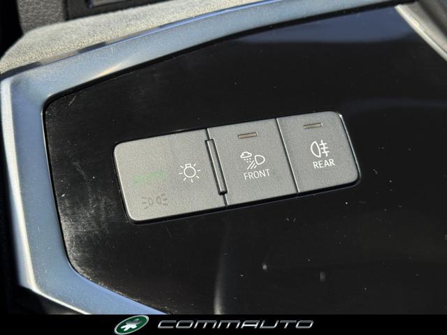 AUDI Q3 40 TFSI quattro S tronic S line edition