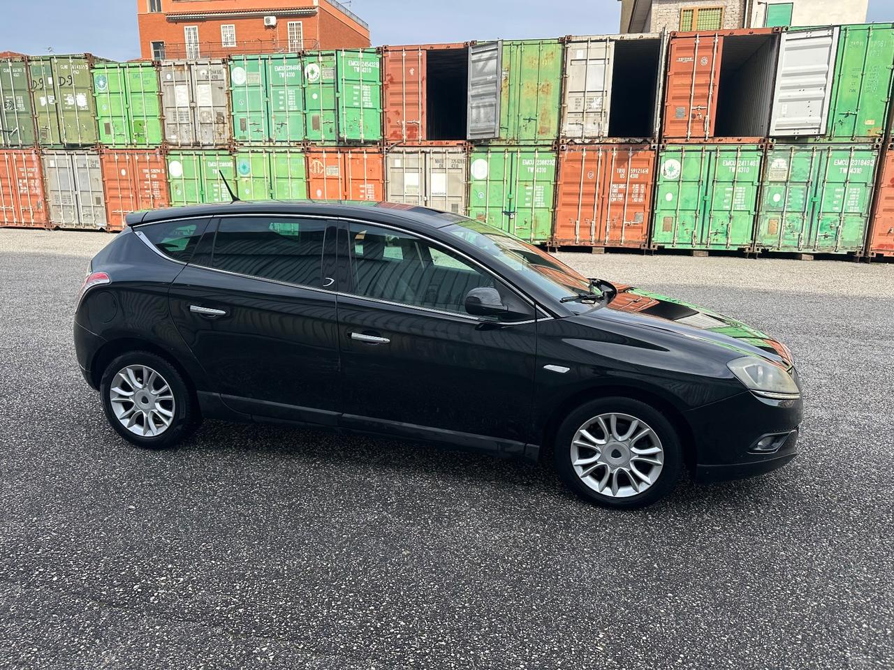 Lancia Delta 1.6 MJT DPF Silver