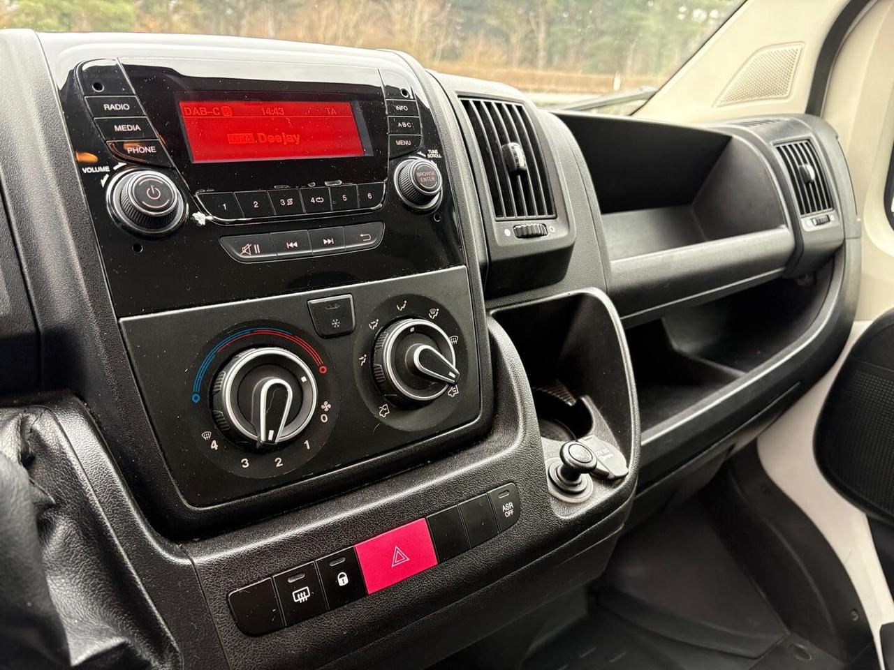 Peugeot Boxer 330 2.2 bluehdi 140cv S&S L1H1