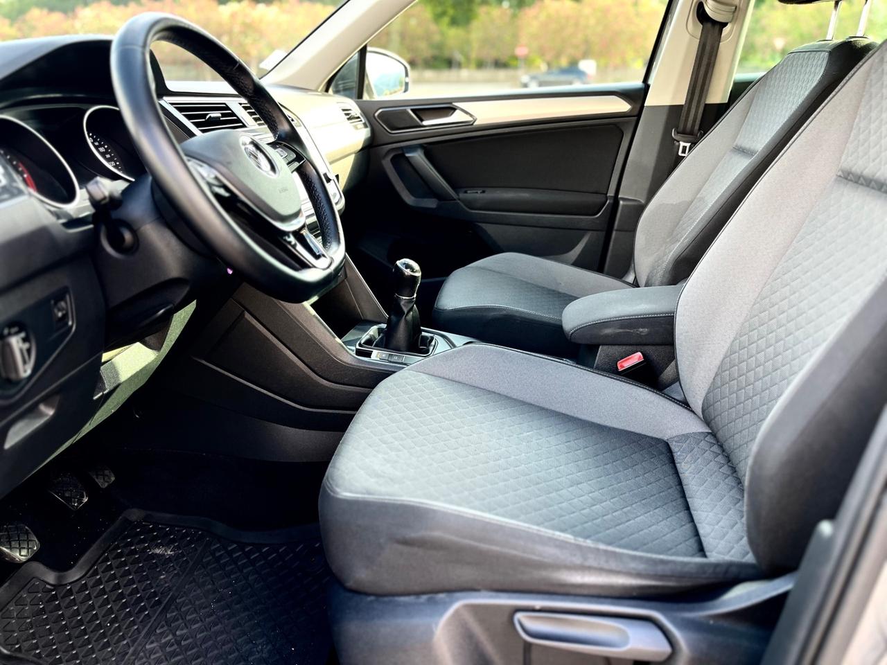 EURO6B Volkswagen Tiguan 1.6 TDI *NAVI*SEDIL RISCALD