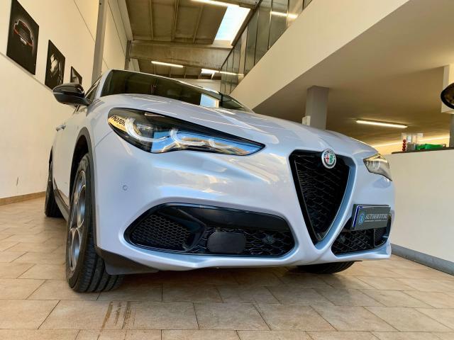 Alfa Romeo Stelvio Stelvio 2023 2.0 T Sprint Q4 280cv auto - 25.790km
