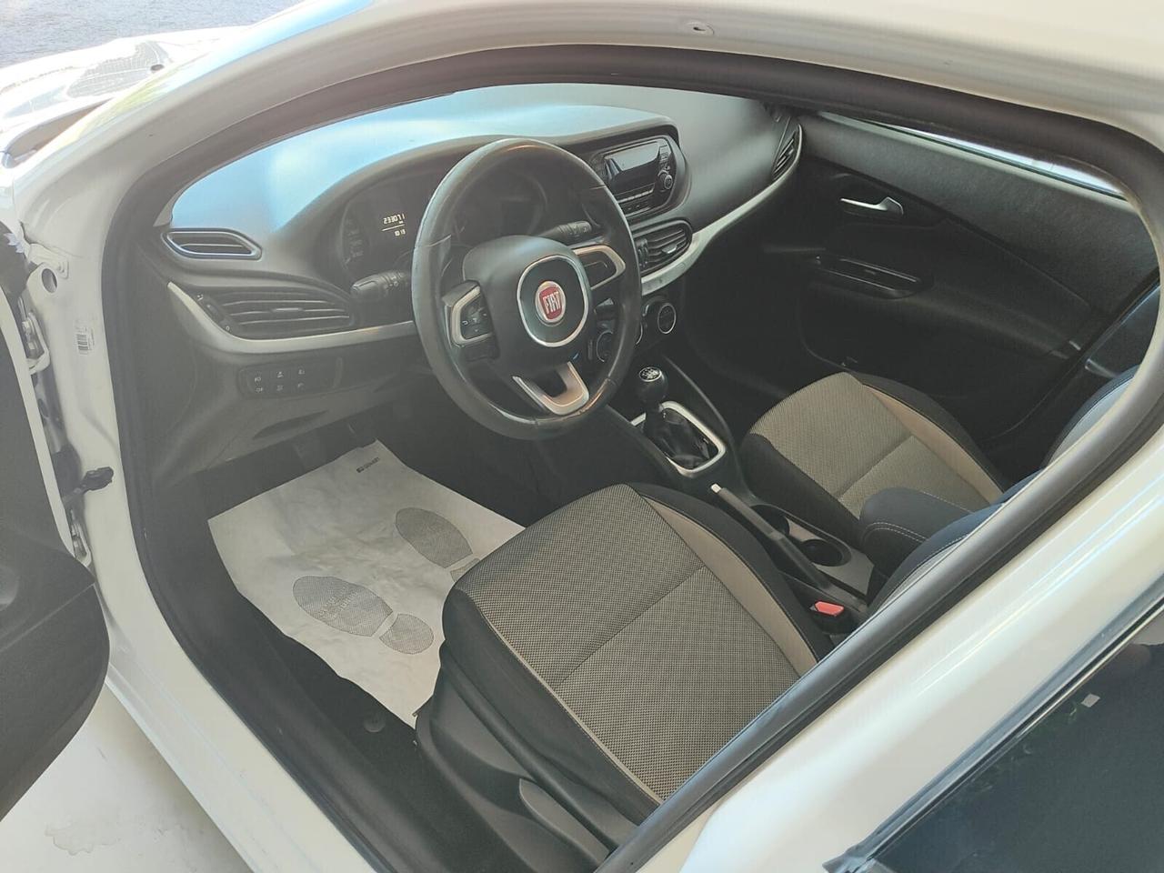 Fiat Tipo 1.6 Mjt 4 porte Lounge
