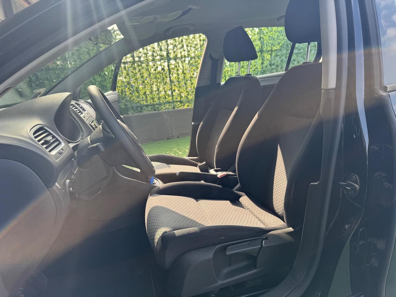 Volkswagen Golf 1.6 TDI DPF 5p. Highline