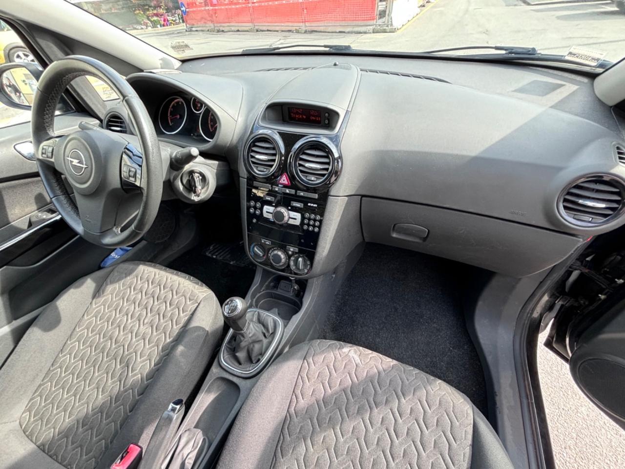 Opel Corsa 1.2 85CV 3 porte GPL-TECH b-color