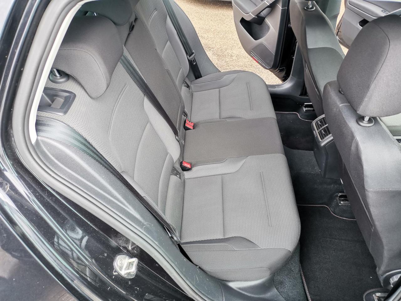 Volkswagen Golf 5 Porte Golf 5p 1.6 tdi Sport 115cv