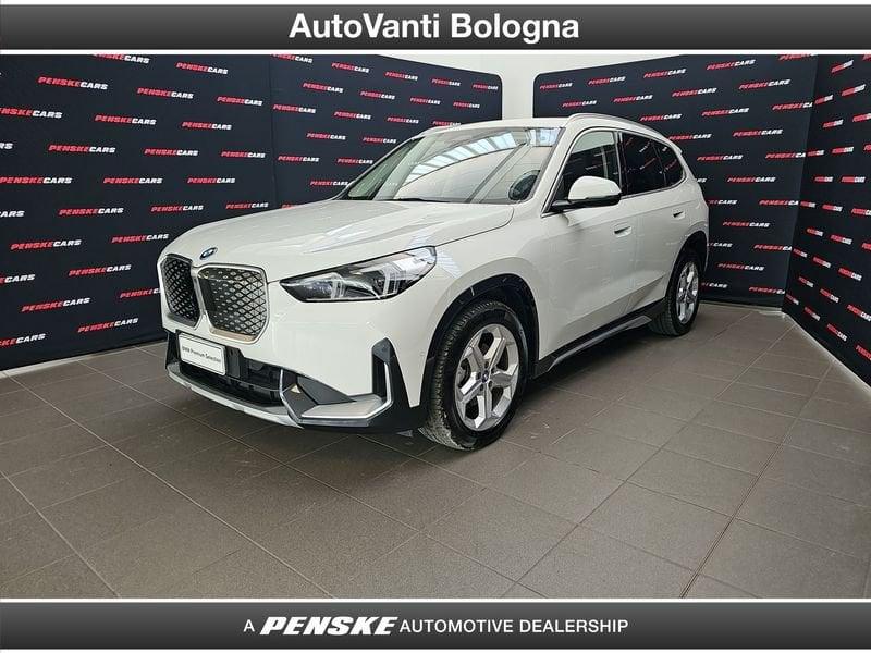 BMW iX1 eDrive 20 X-Line
