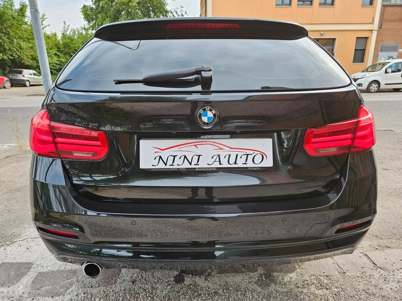 Bmw 316d 115cv Touring Sport*Aut*Bi-Xeno*Navi*Pdc*17*
