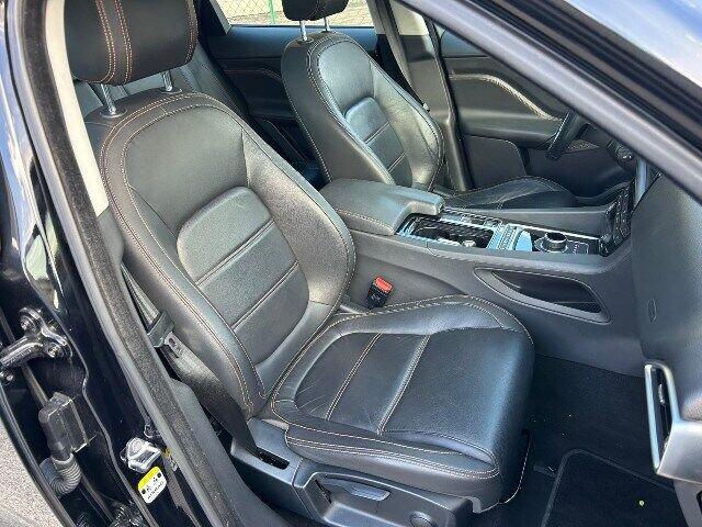 Jaguar F-Pace F-Pace 2.0 D 180 CV AWD aut. Prestige